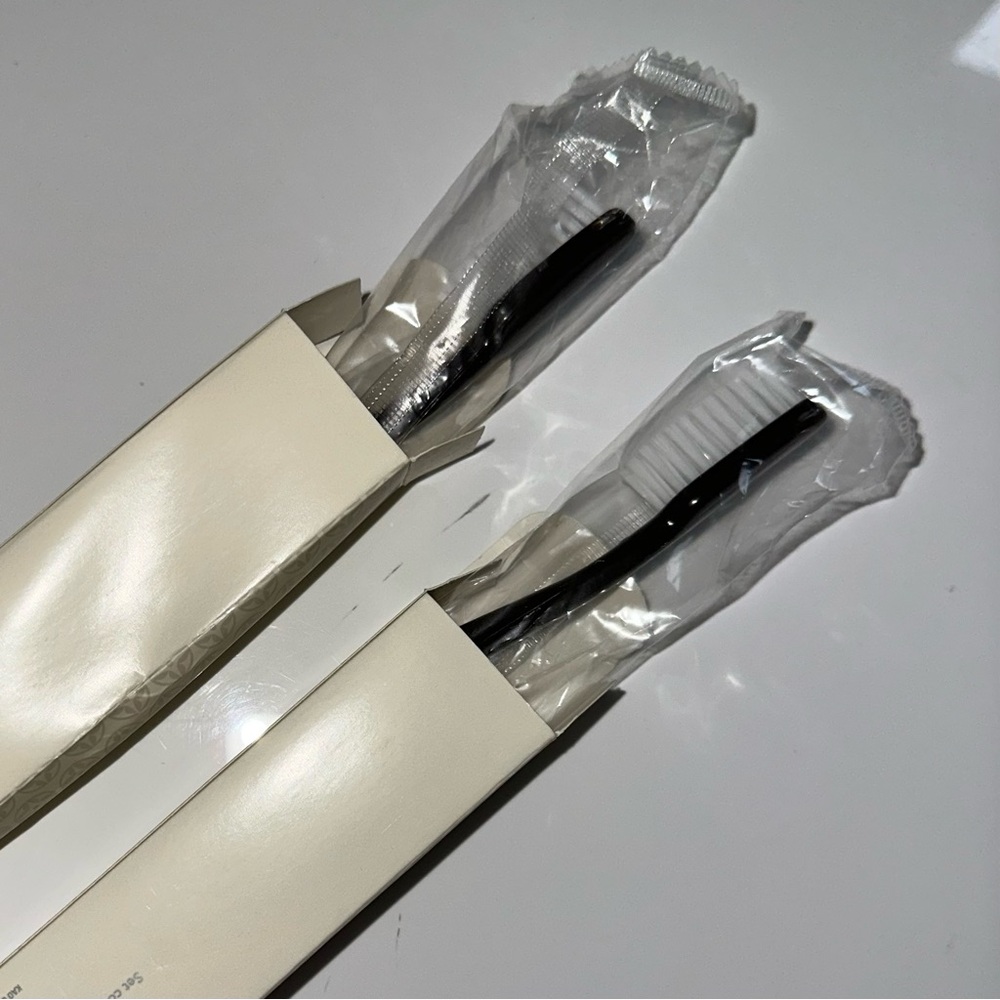 Molton brown Toothbrush Set NIB